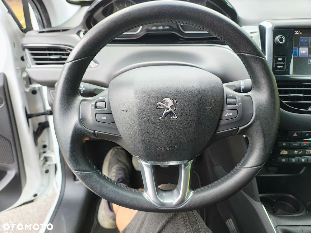 Peugeot 208 1.6 BlueHDi Active S&S - 16