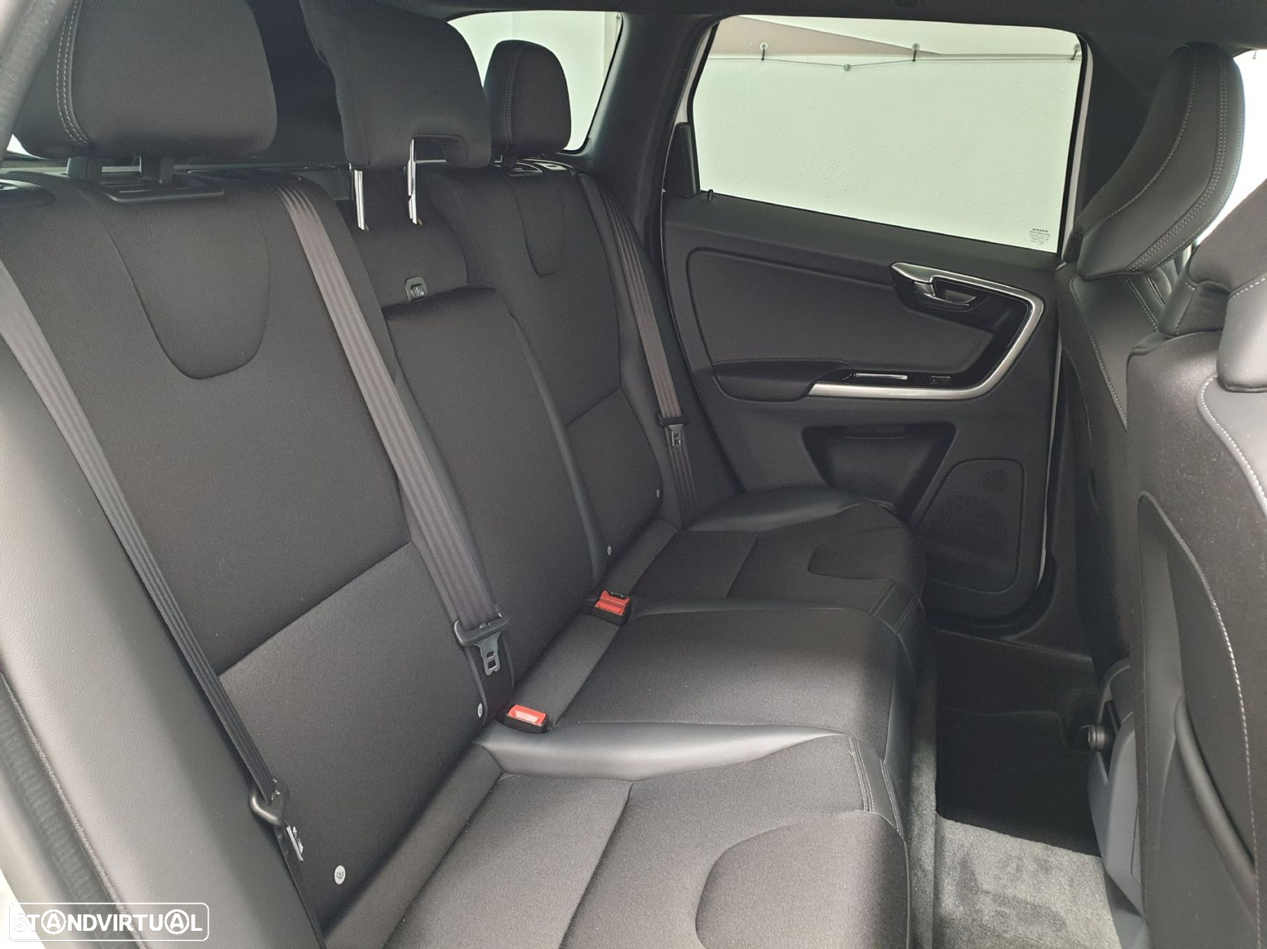 Volvo XC 60 2.0 D3 Dynamic Edition - 26