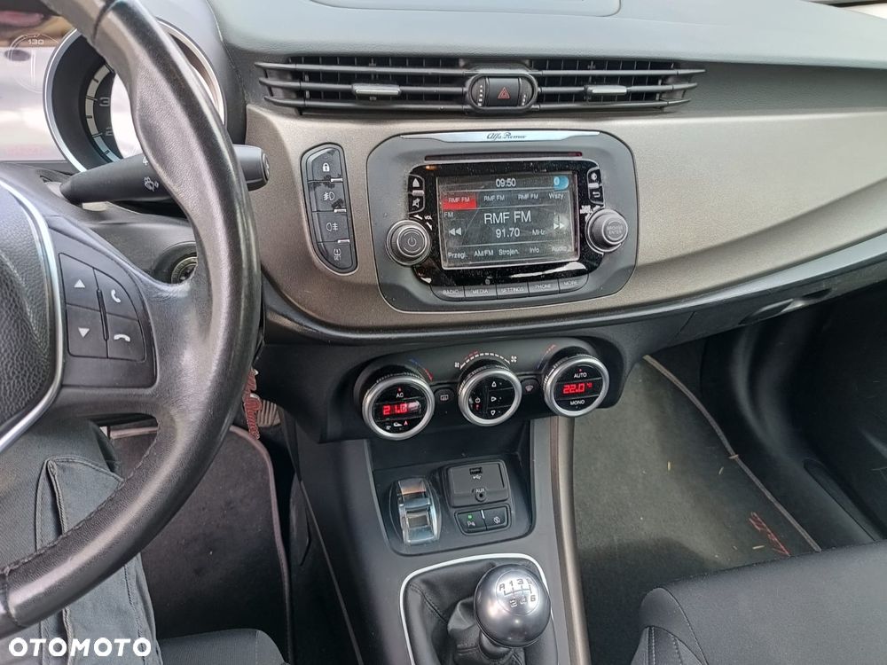 Alfa Romeo Giulietta 1.4 TB Distinctive - 6