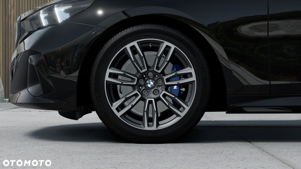 BMW Seria 5 520d xDrive - 4