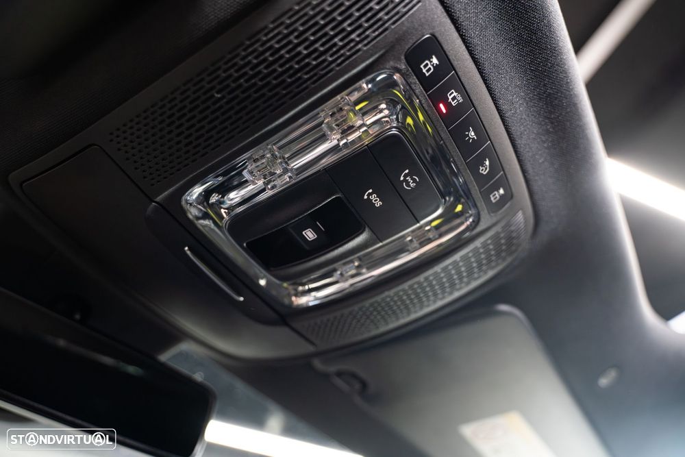 Mercedes-Benz CLA 220 d Shooting Brake 8G-DCT AMG Line - 36