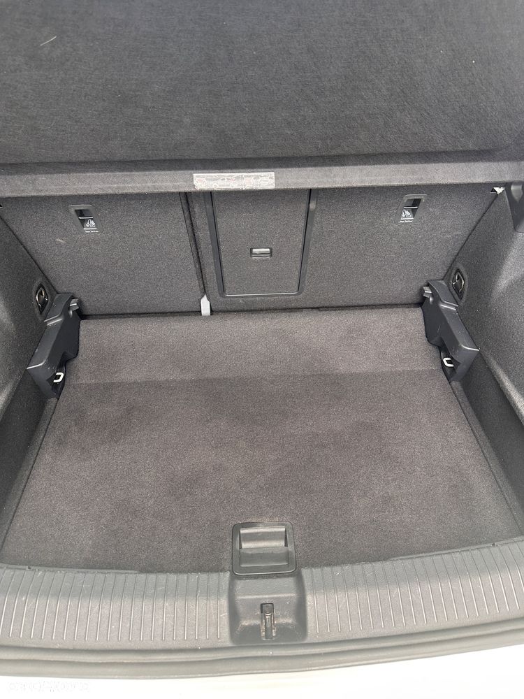 Volkswagen T-Roc 1.0 TSI - 6