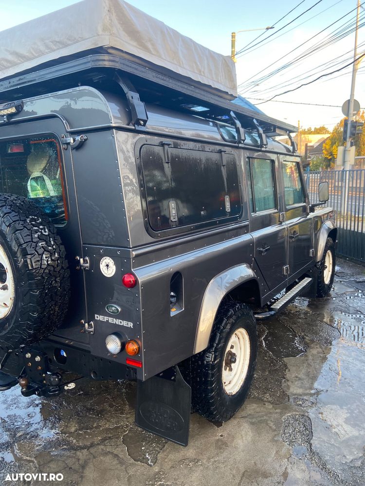 Land Rover Defender - 8