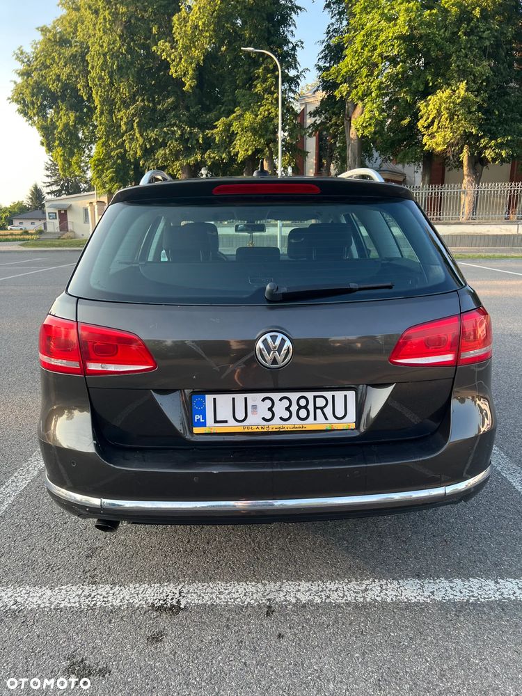 Volkswagen Passat 1.6 TDI Comfortline - 4
