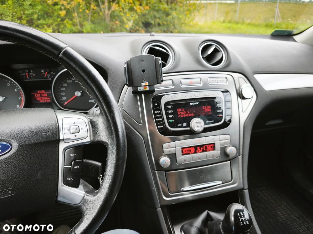 Ford Mondeo 2.0 Silver X Plus - 18