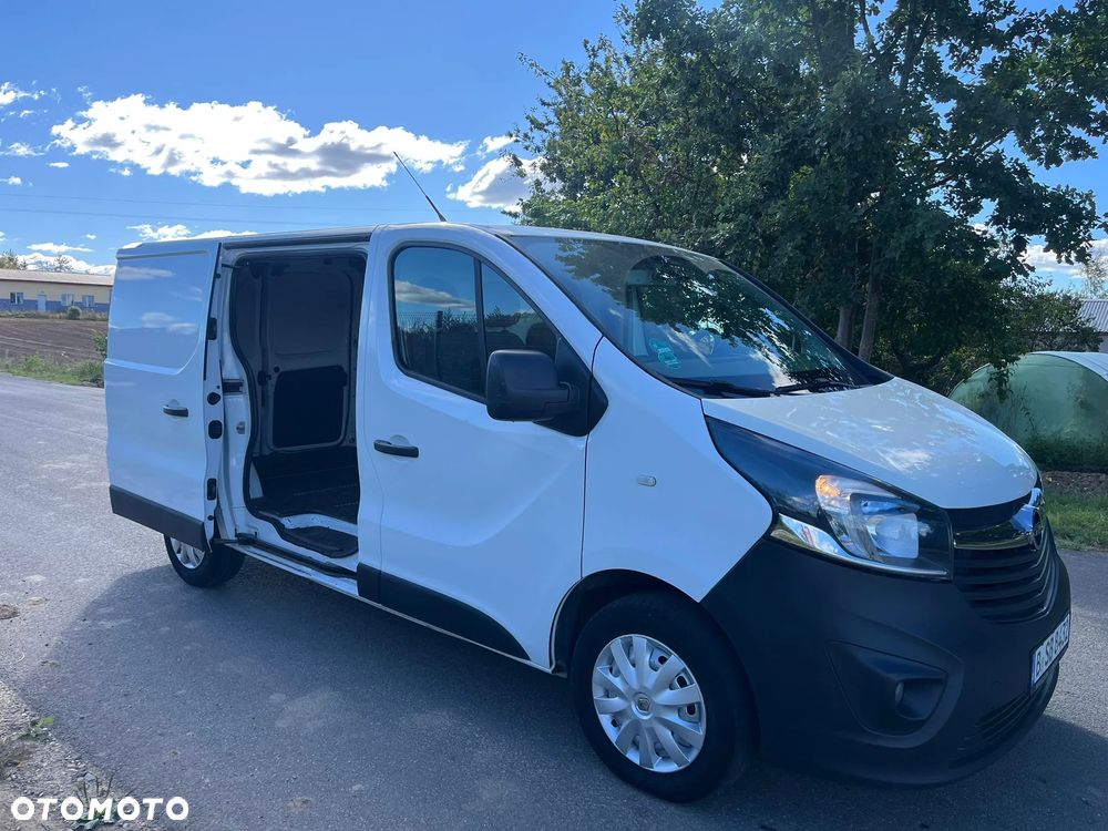 Opel Vivaro - 8