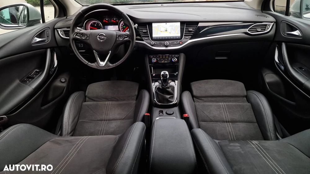 Opel Astra Sports Tourer 1.6 CDTI ECOTEC ECOFlex Start/Stop Cosmo - 3