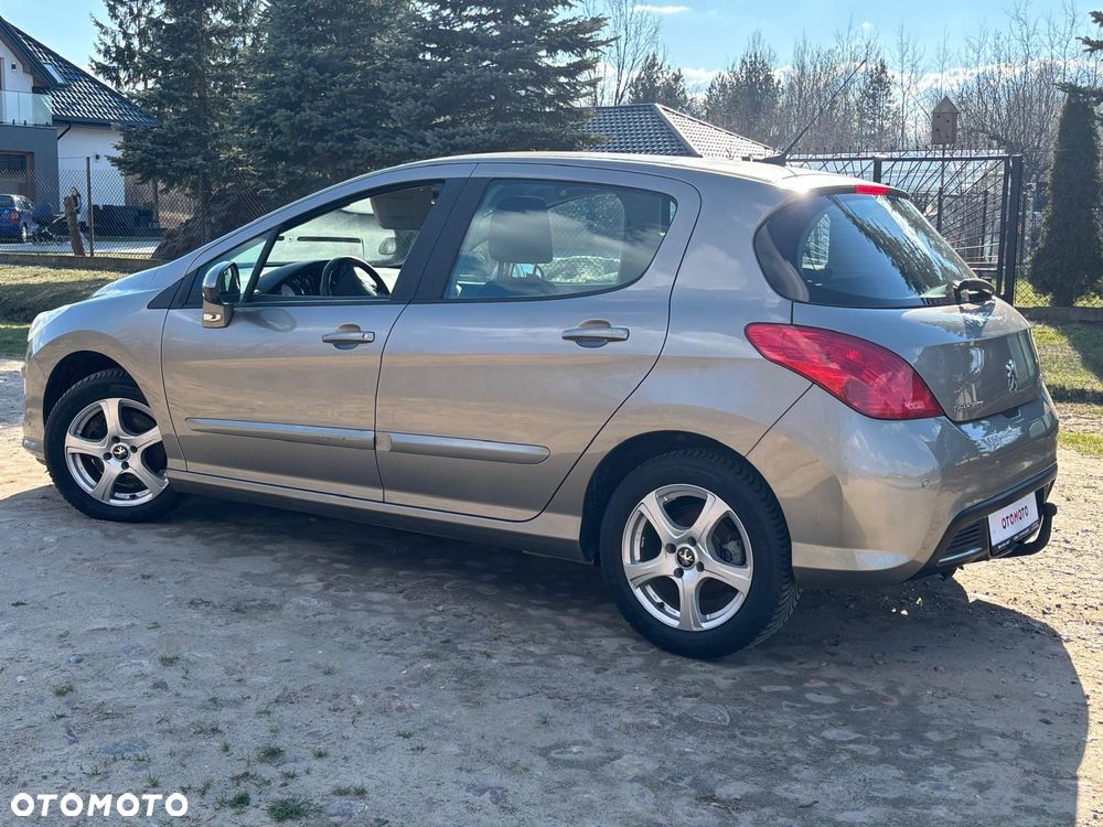 Peugeot 308 1.6 Premium - 28