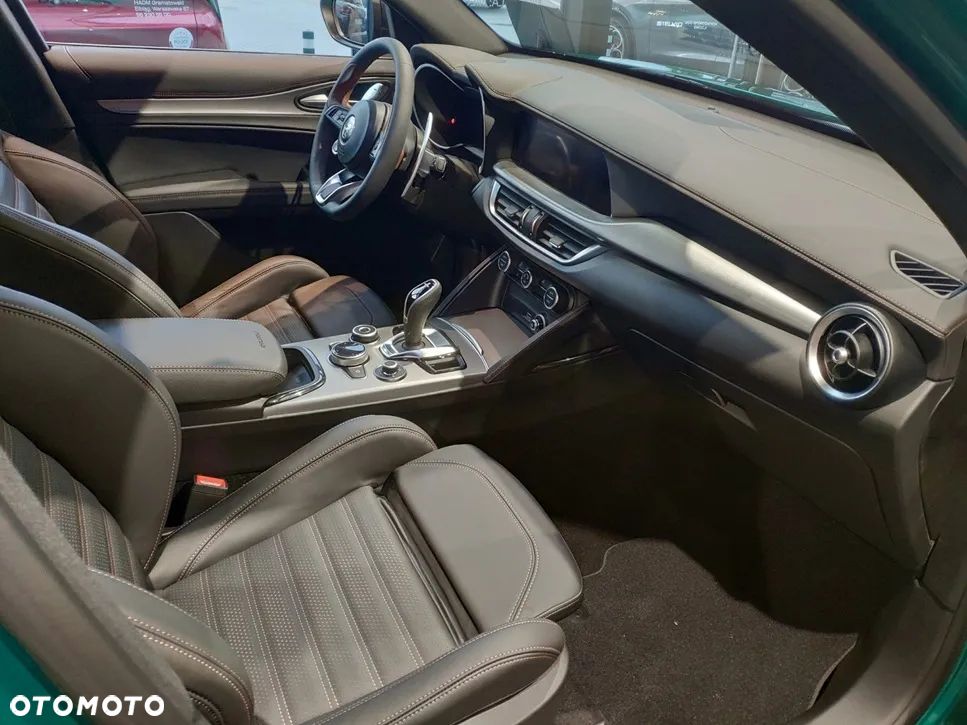 Alfa Romeo Stelvio 2.2 JTDM Intensa Q4 - 26