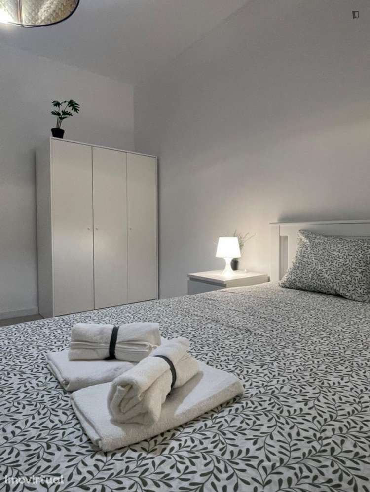 Quarto - localizado em Setubal - Grande imagem: 4/9