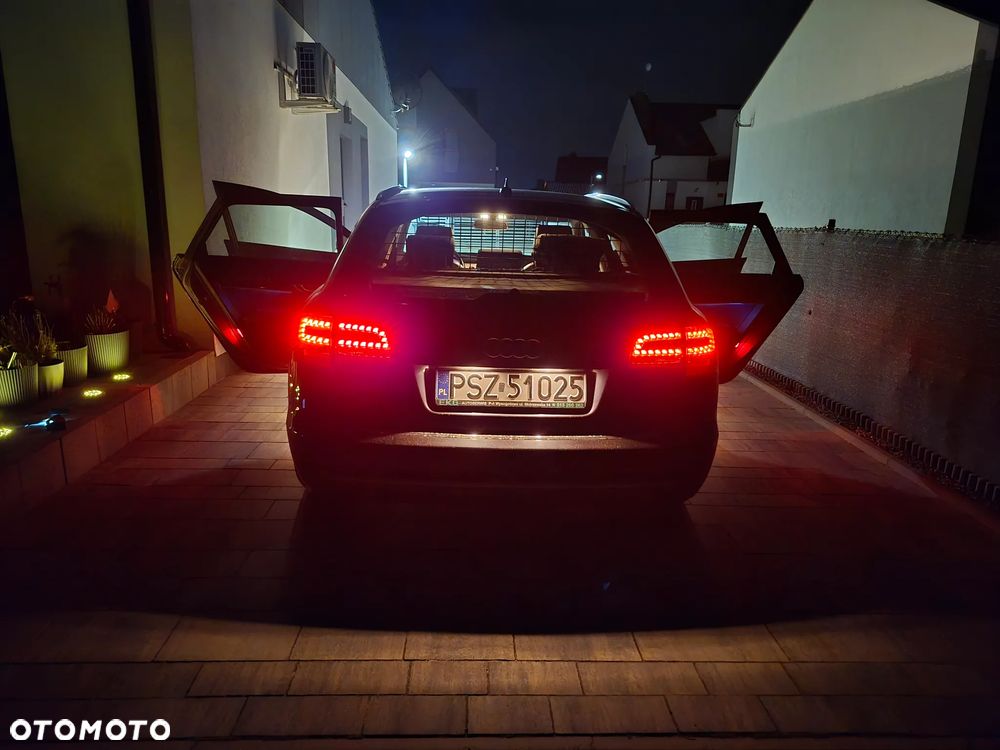 Audi A6 Avant 2.0 TDI Multitronic - 29