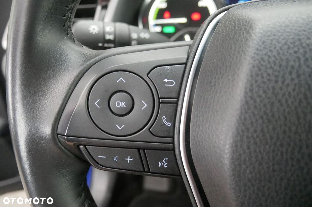 Toyota Camry 2.5 Hybrid Comfort CVT - 23