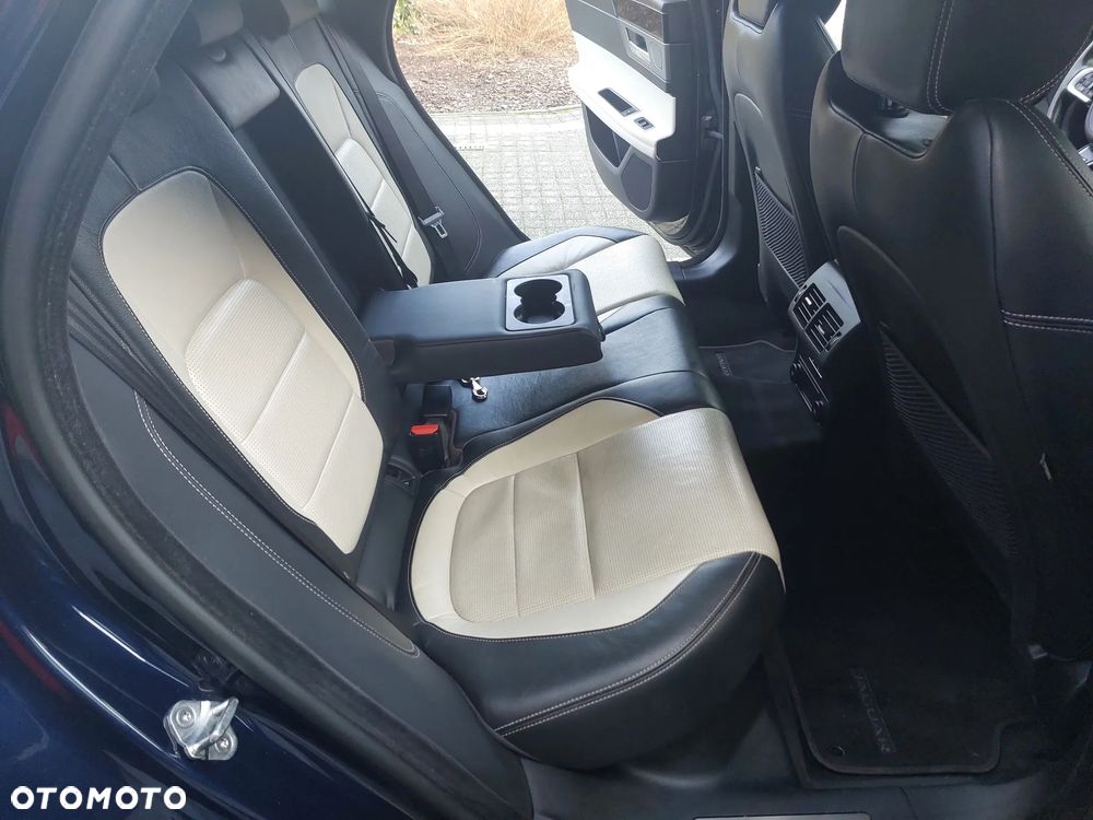 Jaguar XF 2.0 i4D AWD Prestige - 11
