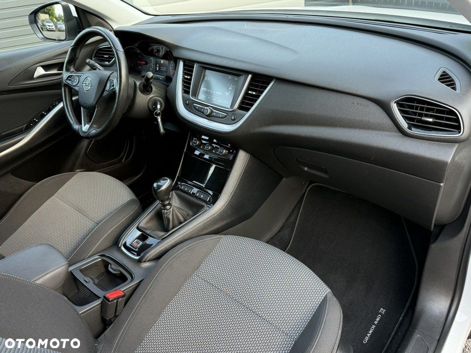 Opel Grandland X 1.2 Start/Stop INNOVATION - 28