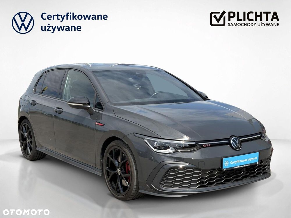 Volkswagen Golf - 8
