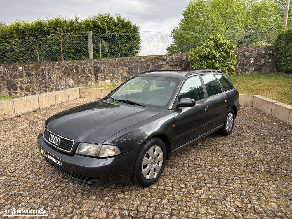 Audi A4 Avant 1.9 TDI Attraction - 1