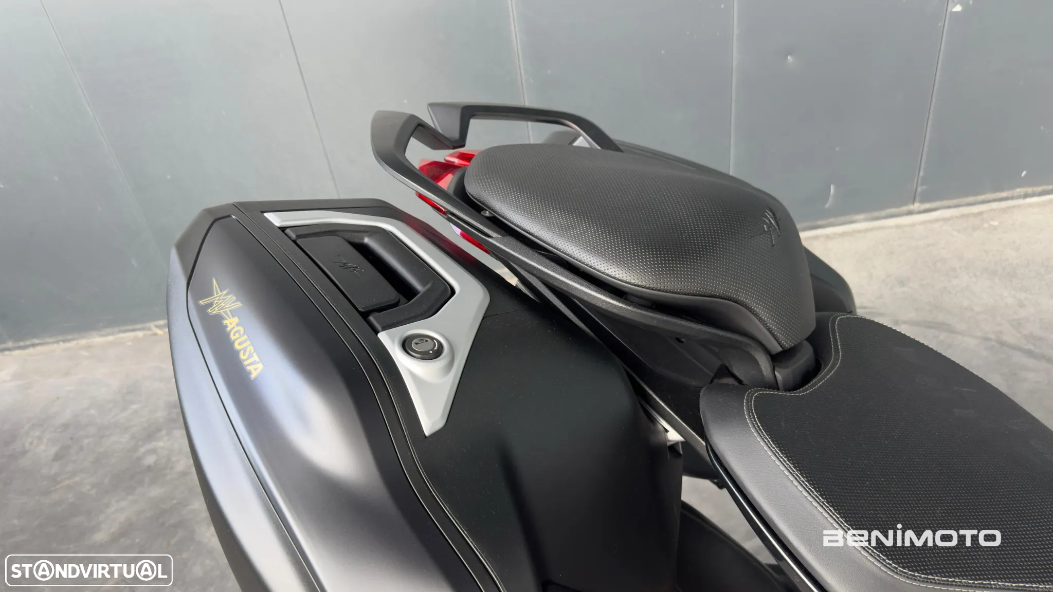 MV Agusta Turismo Veloce R - 15