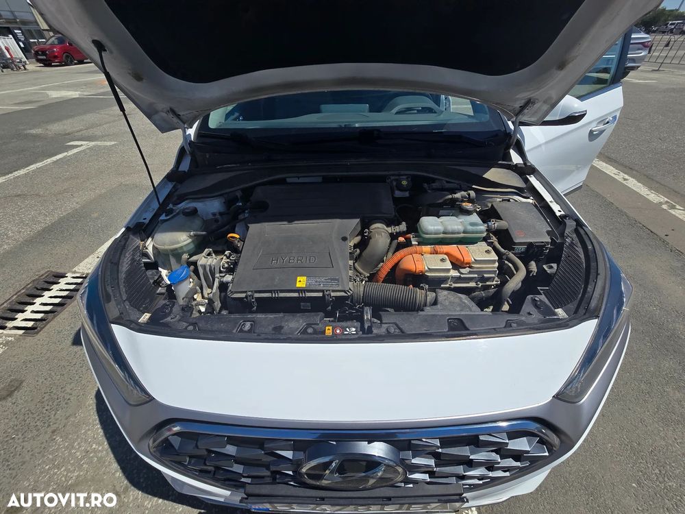 Hyundai IONIQ - 9