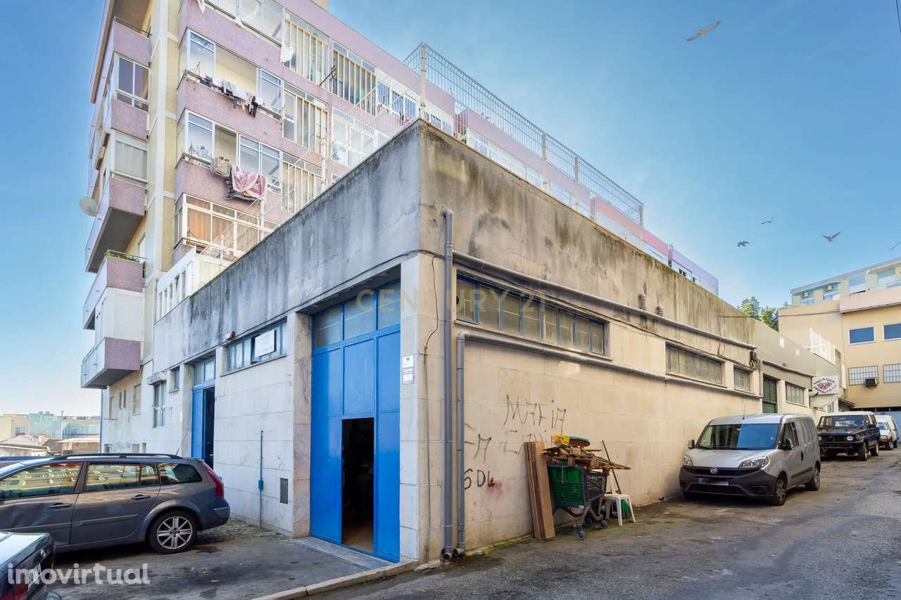 Oficina mecânica para arrendamento a 2 000 € - Grande imagem: 2/24