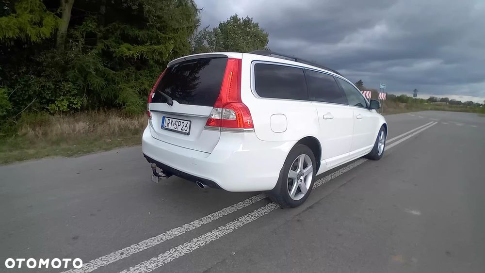 Volvo V70 D5 Geartronic Kinetic - 39
