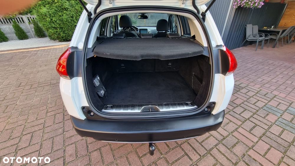 Peugeot 2008 1.6 BlueHDi Allure - 11