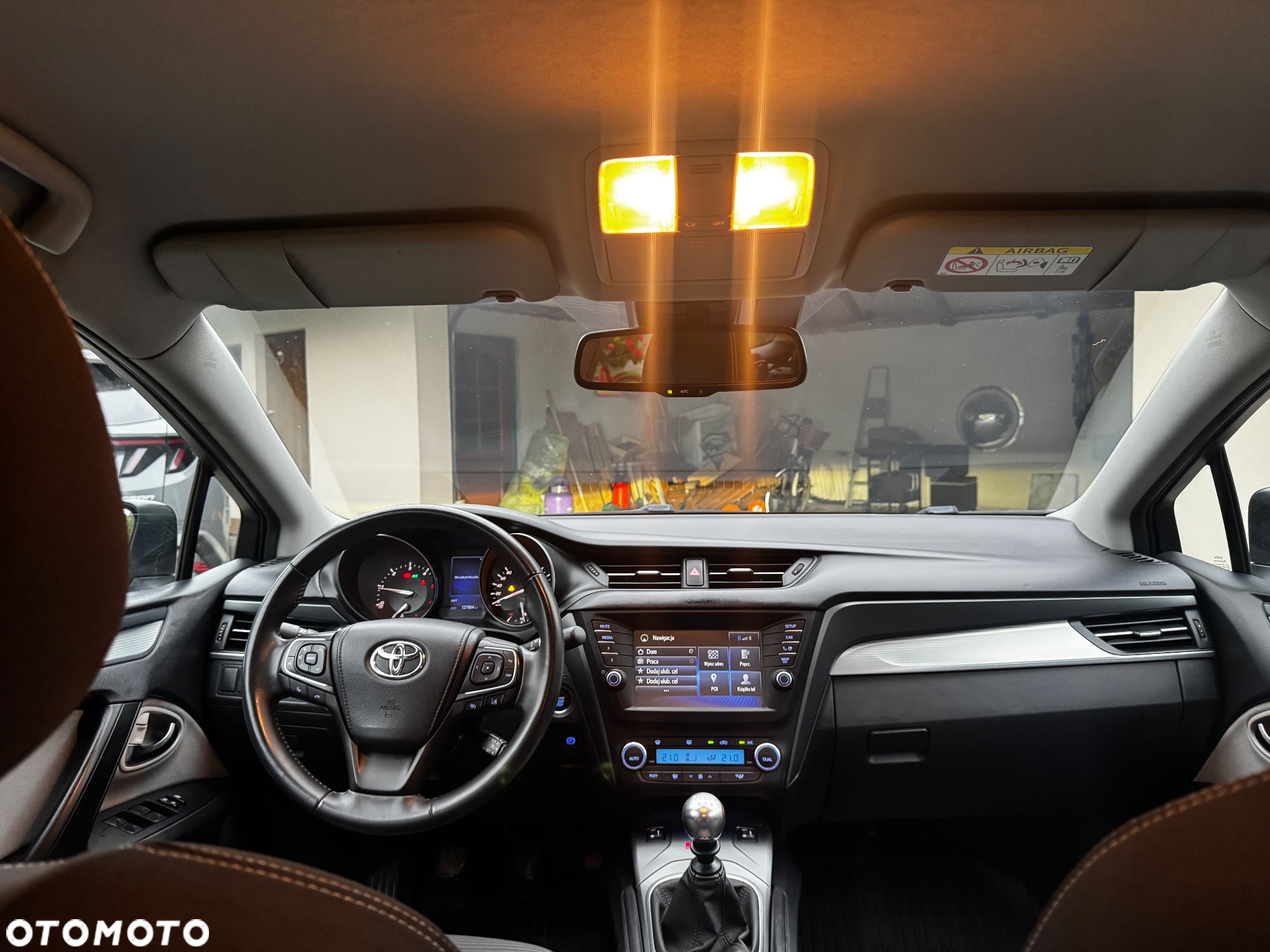 Toyota Avensis - 9
