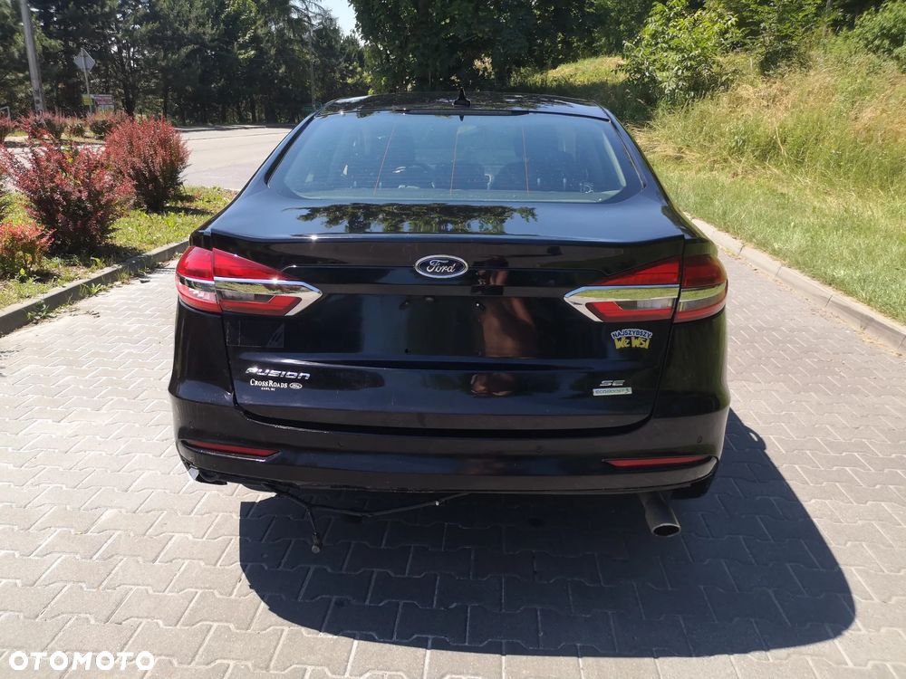 Ford Fusion - 10