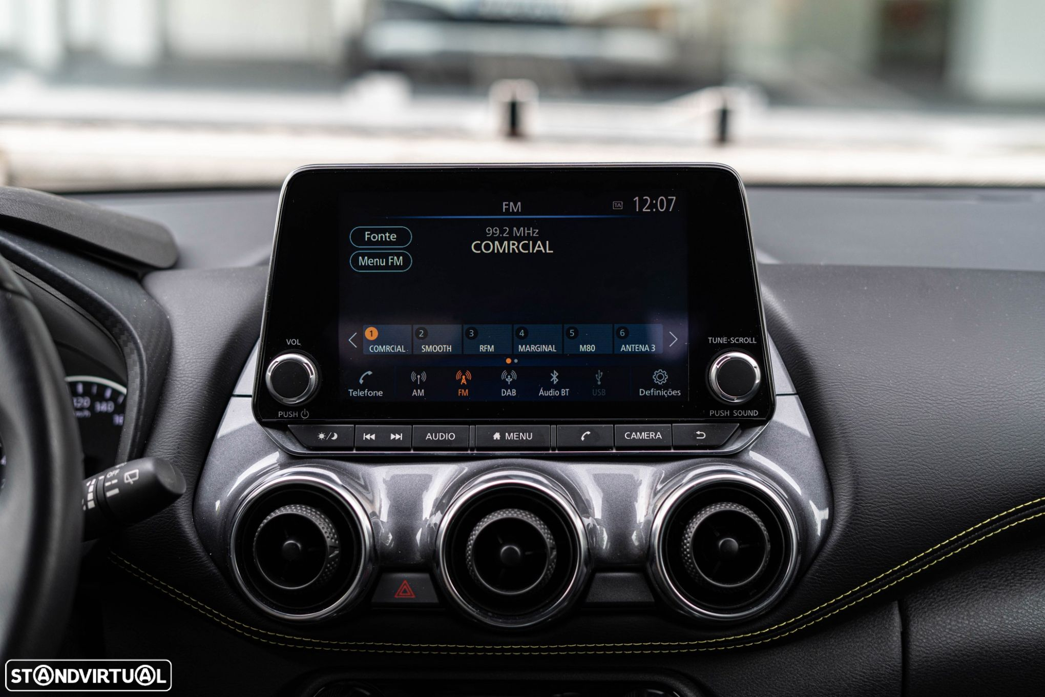 Nissan Juke 1.0 DIG-T Kiiro - 26