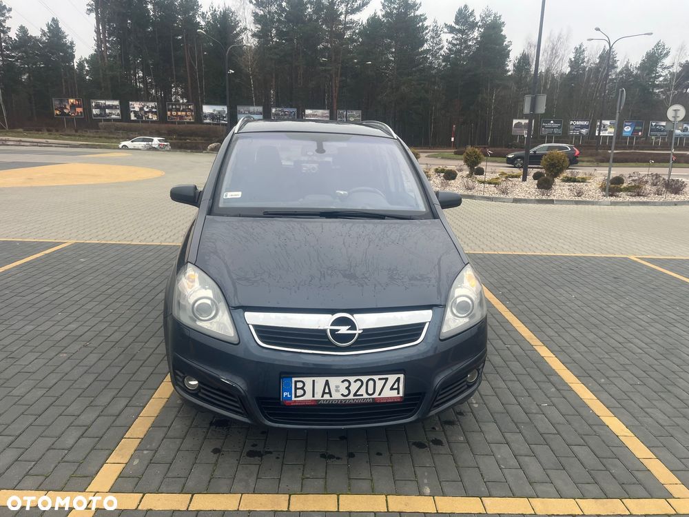 Opel Zafira 1.8 Sport - 1