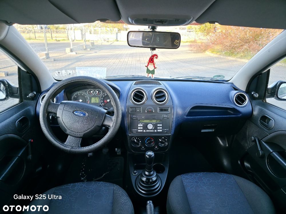 Ford Fiesta - 7