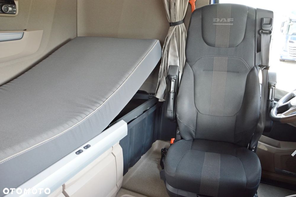 DAF XG+ 530 / ZF INTARDER / BLENDA / KLIMA POST. / MIĘDZYOSIE / FULL LED / ALUFELGI / - 31