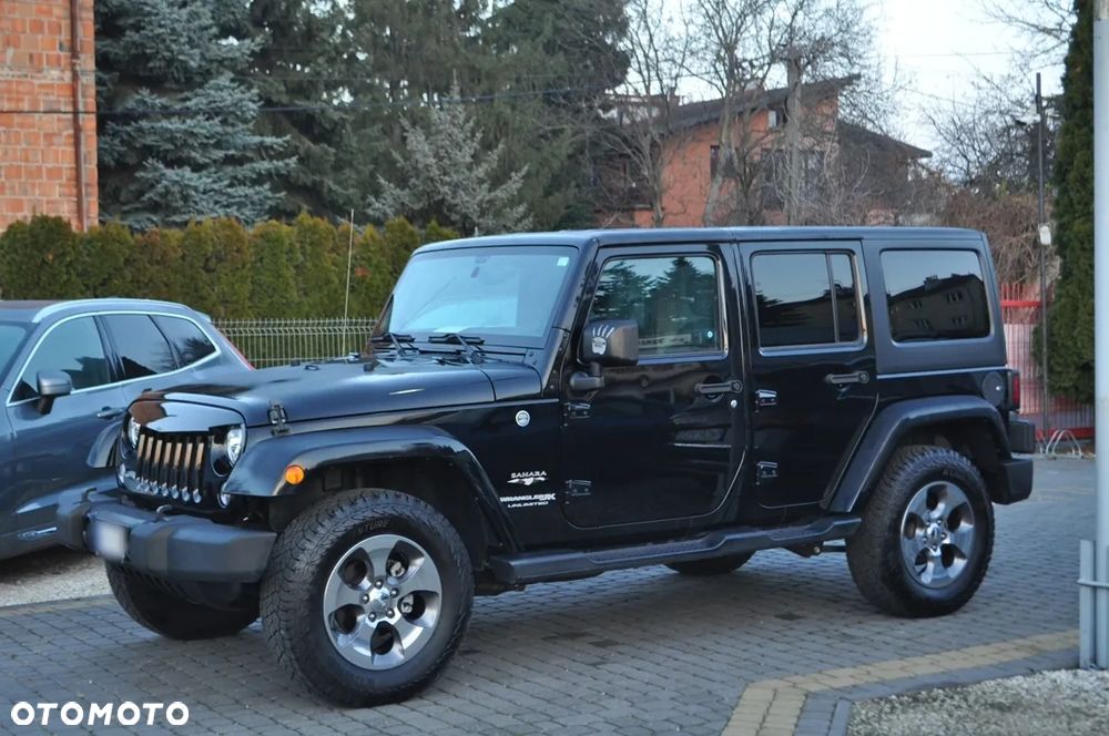 Jeep Wrangler 3.6 Unlim Sahara - 3
