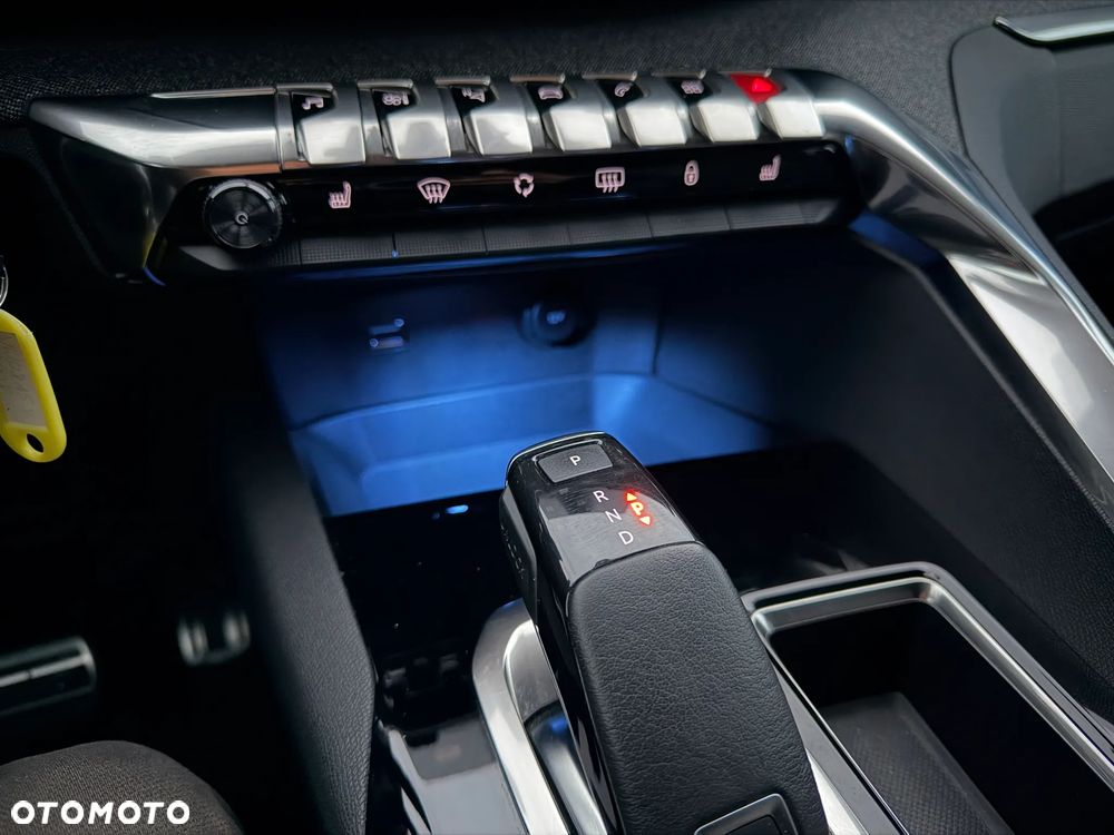 Peugeot 3008 1.6 PureTech GPF GT Line S&S EAT8 - 20