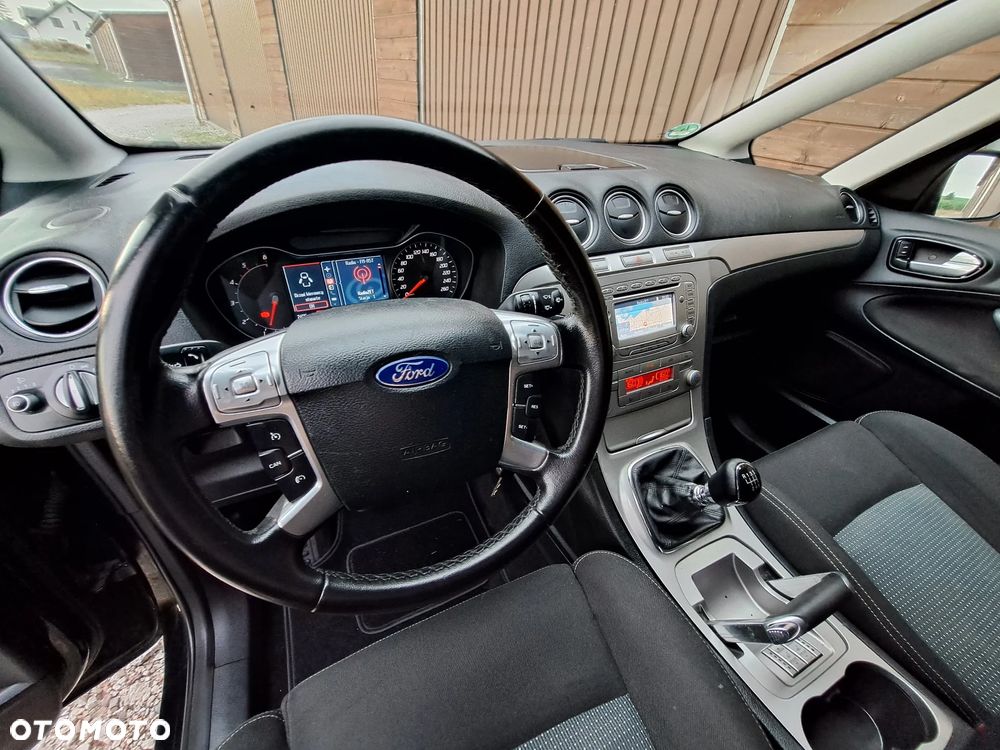 Ford S-Max 2.0 TDCi DPF Titanium - 28