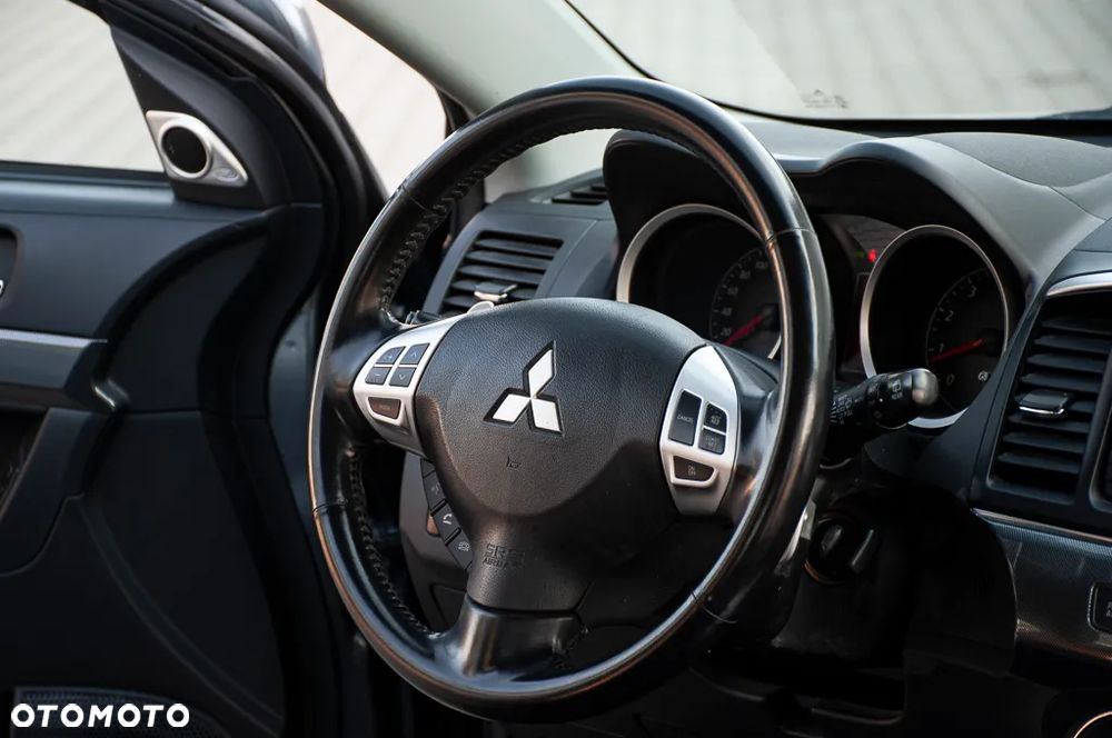 Mitsubishi Lancer 1.8 CVT Intense - 7
