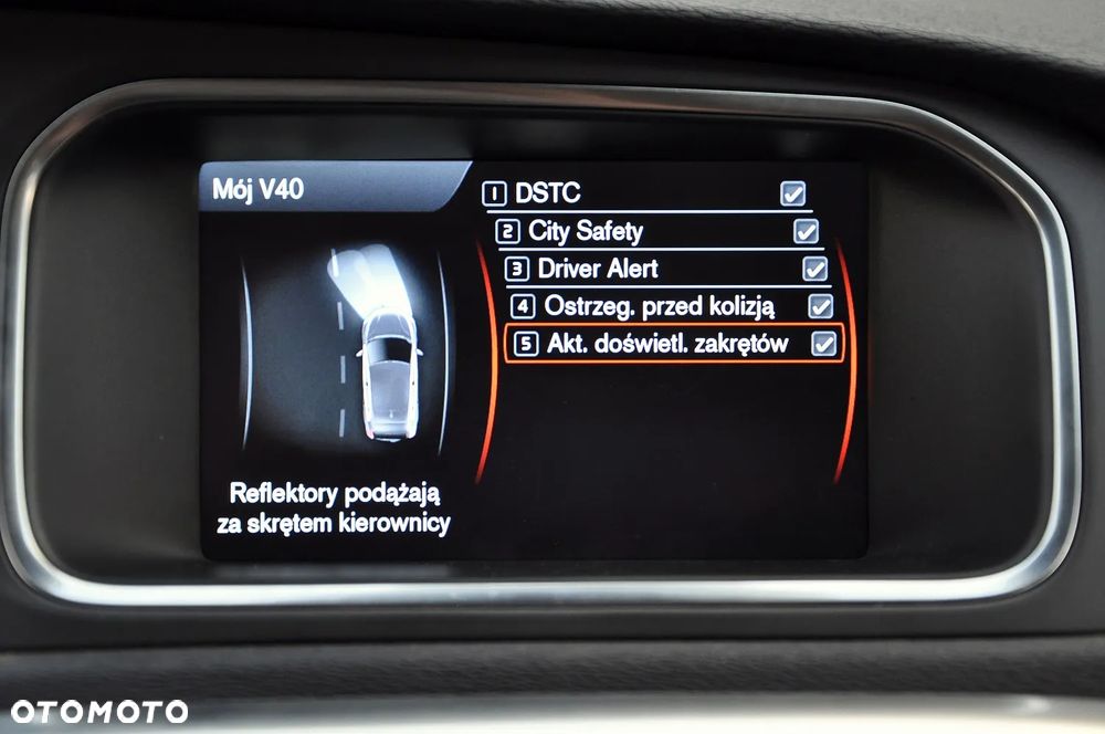 Volvo V40 D4 R-Design Summum - 39