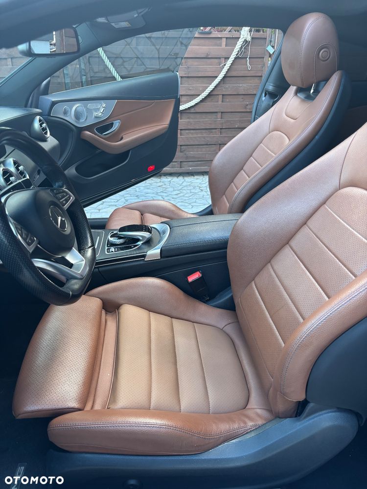 Mercedes-Benz Klasa C 300 9G-TRONIC - 4