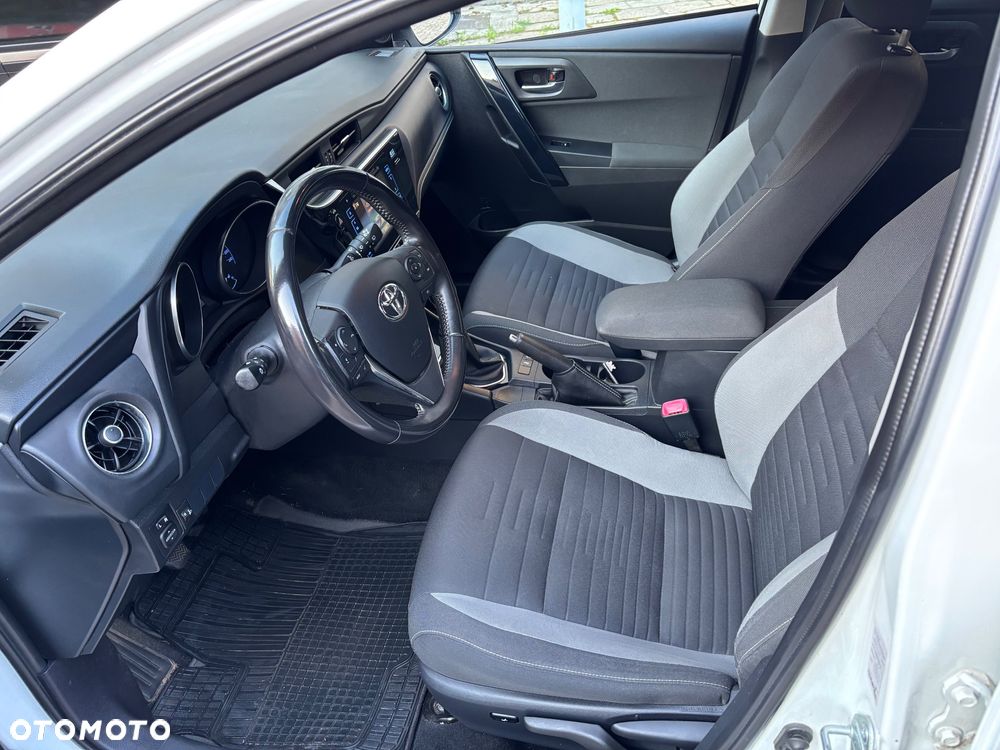 Toyota Auris 1.6 D-4D Edition-S - 18