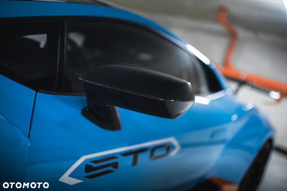 Lamborghini Huracan Performante - 11