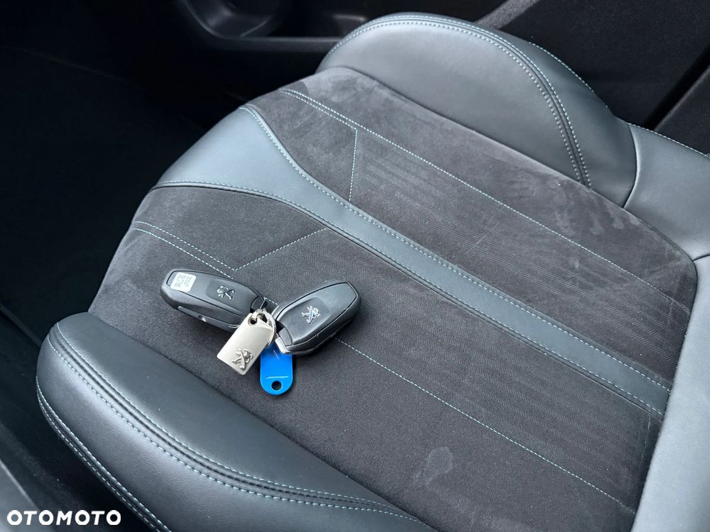 Peugeot 3008 PureTech 130 Stop & Start GPF EAT8 Crossway - 35