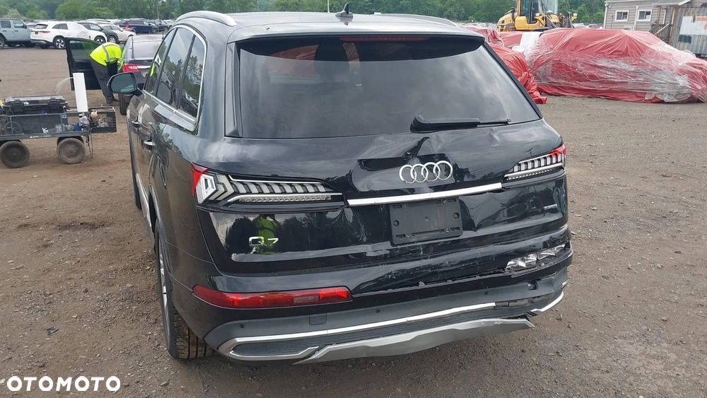 Audi Q7 - 11