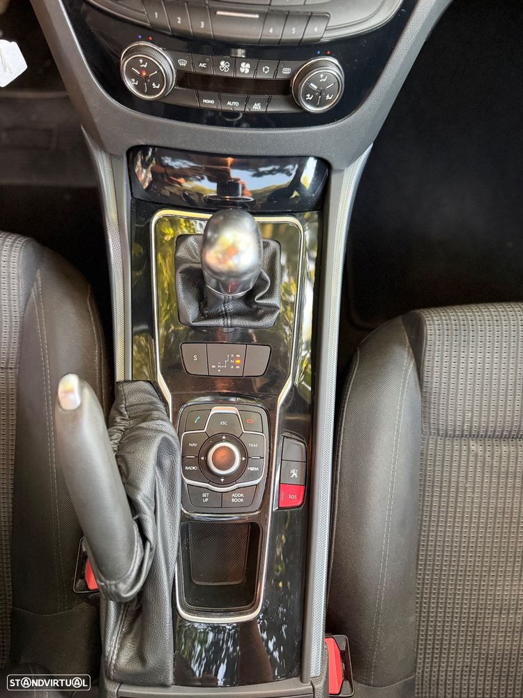 Peugeot 508 SW e-HDi FAP 110 EGS6 Business-Line - 23