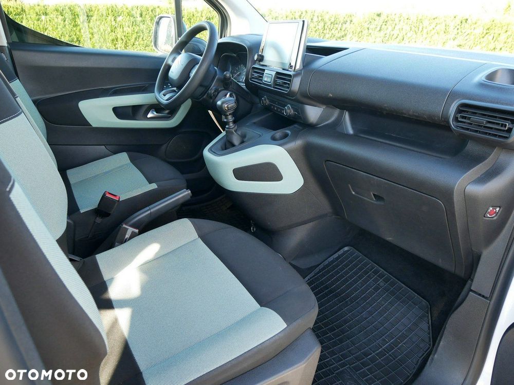 Citroën Berlingo XL 1.2 PureTech Feel S&S (7-os.) - 23