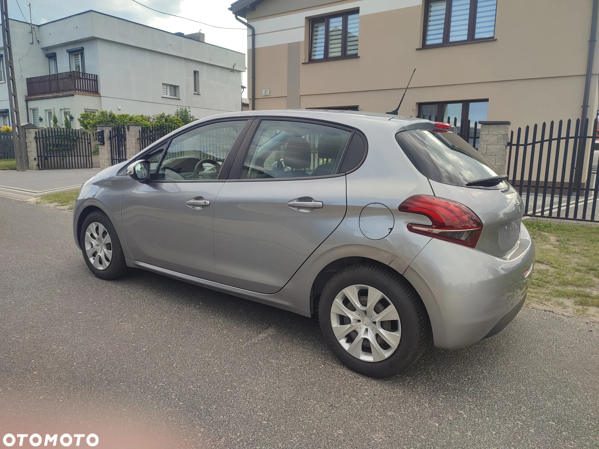 Peugeot 208 1.2 PureTech GPF Active S&S - 14