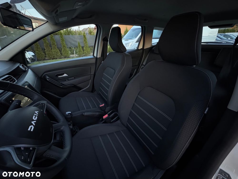 Dacia Duster TCe 100 2WD Essential - 14