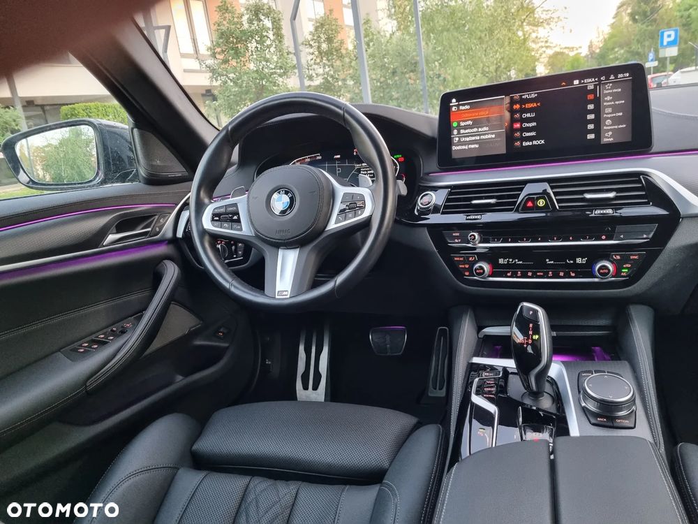 BMW Seria 5 520d xDrive MHEV M Sport sport - 10