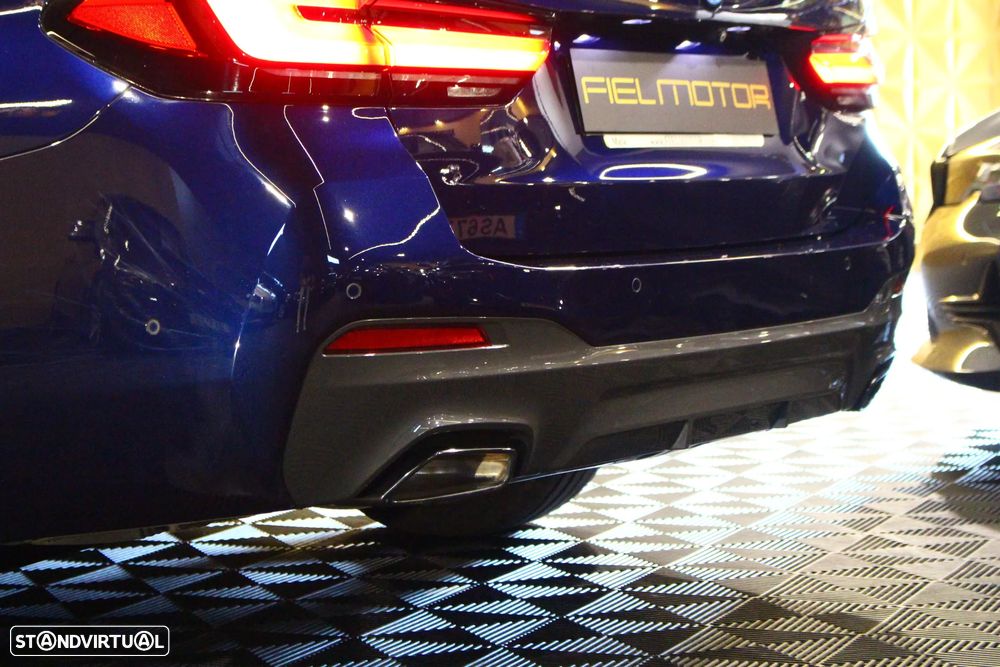 BMW 520 e Pack M - 13