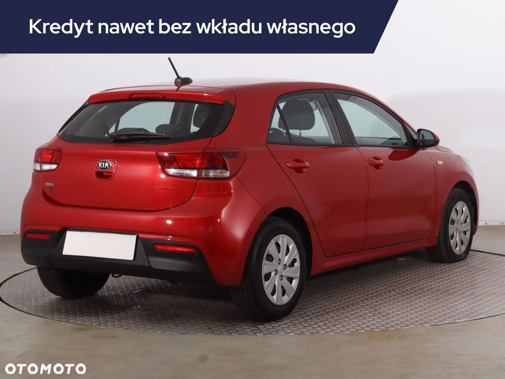 Kia Rio - 7