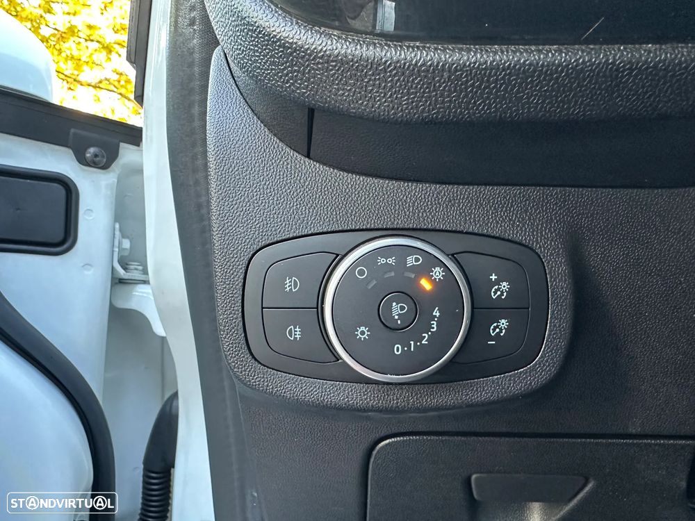 Ford Fiesta 1.0 EcoBoost Active+ - 25