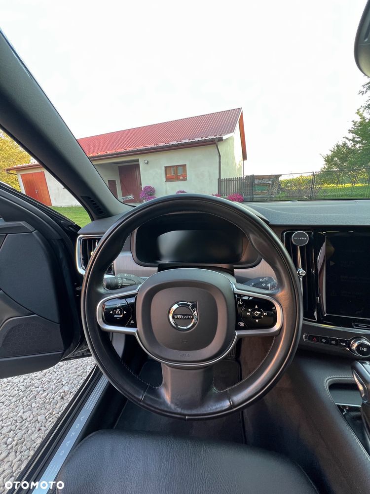 Volvo V90 D3 Geartronic Momentum Pro - 27